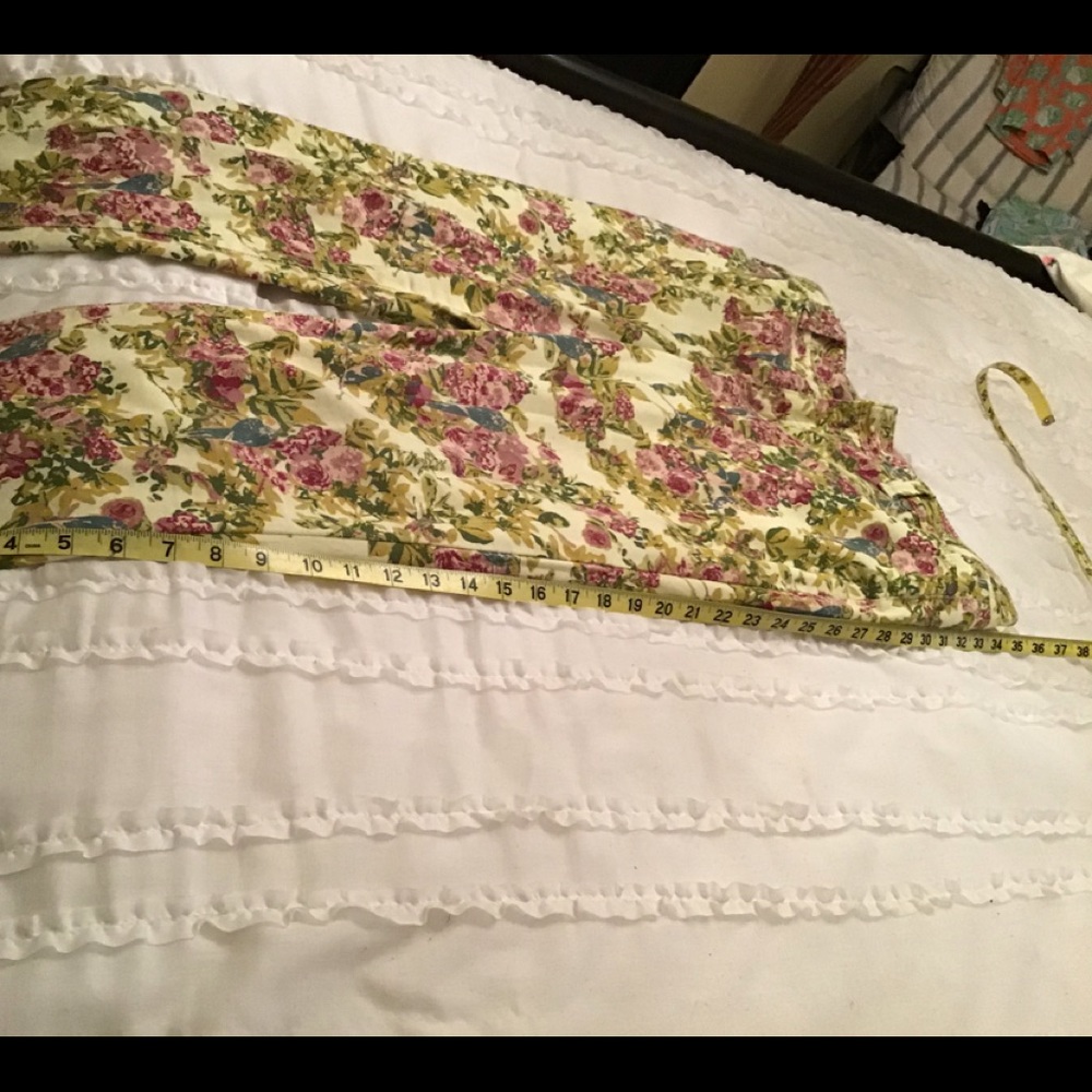 Capri, flower print, rose, beige/yello w blue